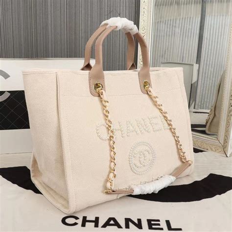 chanel deauville maxi tote